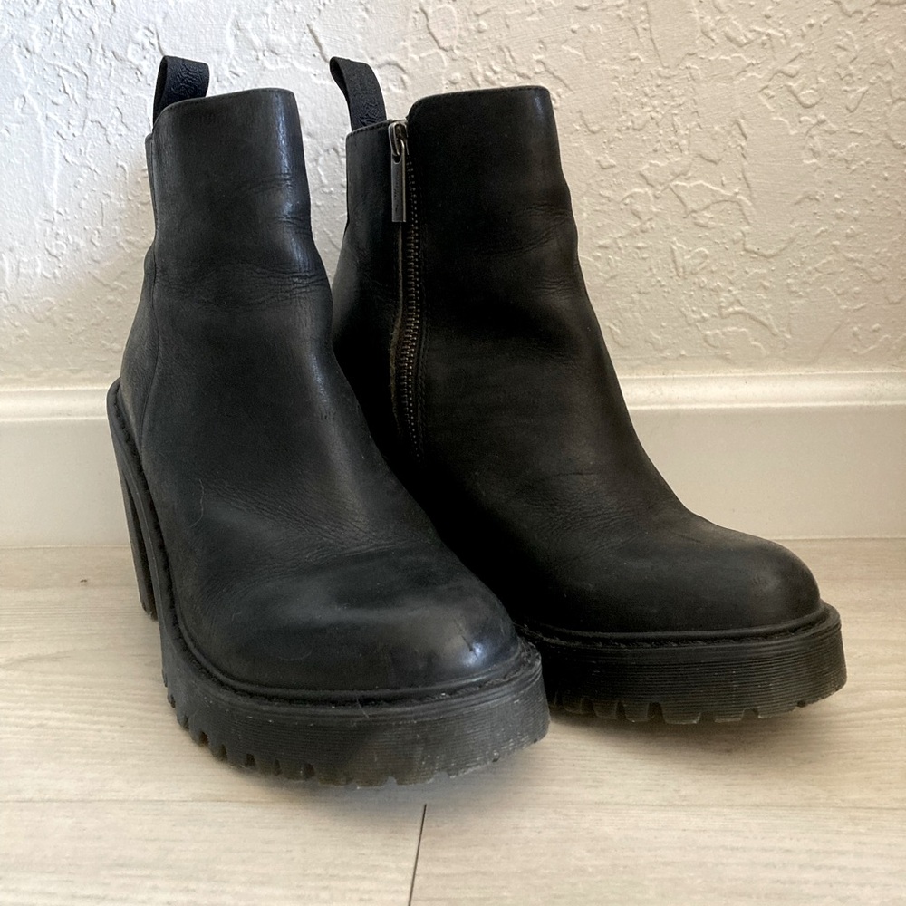 Doc Martens Magdalena Boots